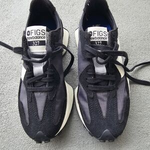 New Balance Figs 327 Black and White Women's Shoes, Size 5.5 Never Worn